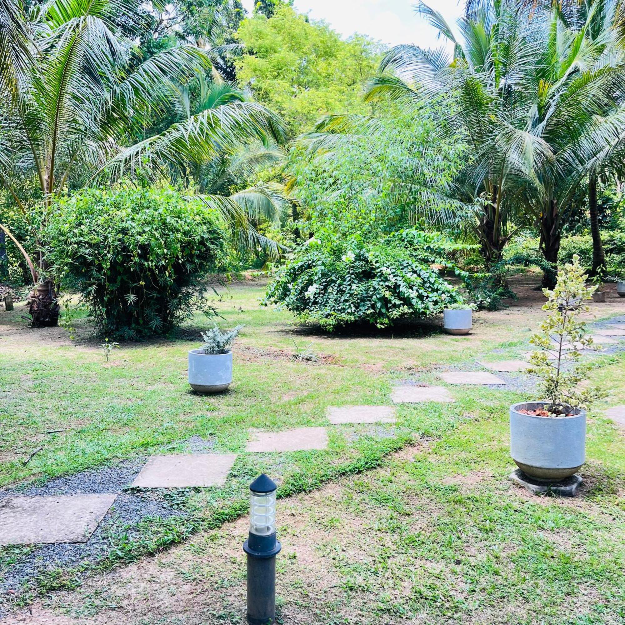 Hanguk Lanka Lagoon Villa Tangalle Luaran gambar