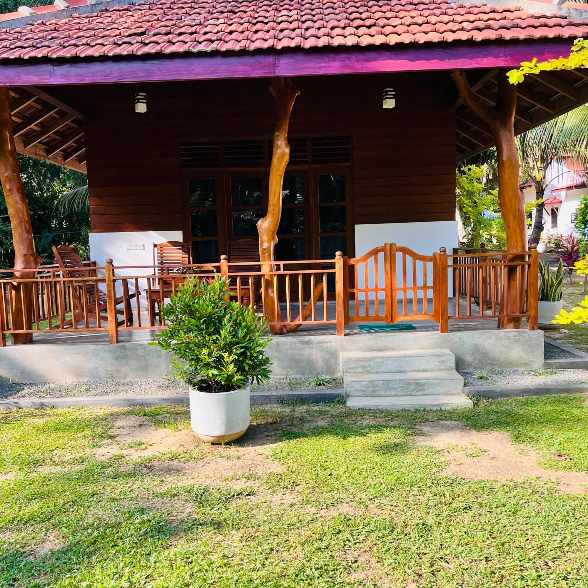 Hanguk Lanka Lagoon Villa Tangalle Luaran gambar
